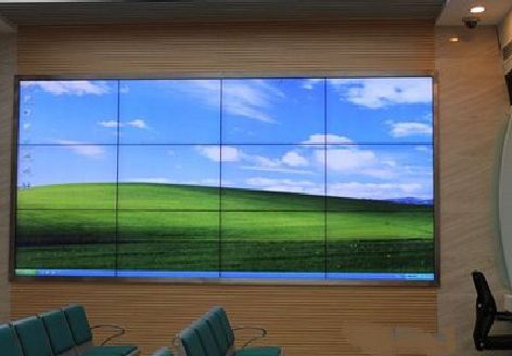 灵川液晶拼接屏的另类用法。